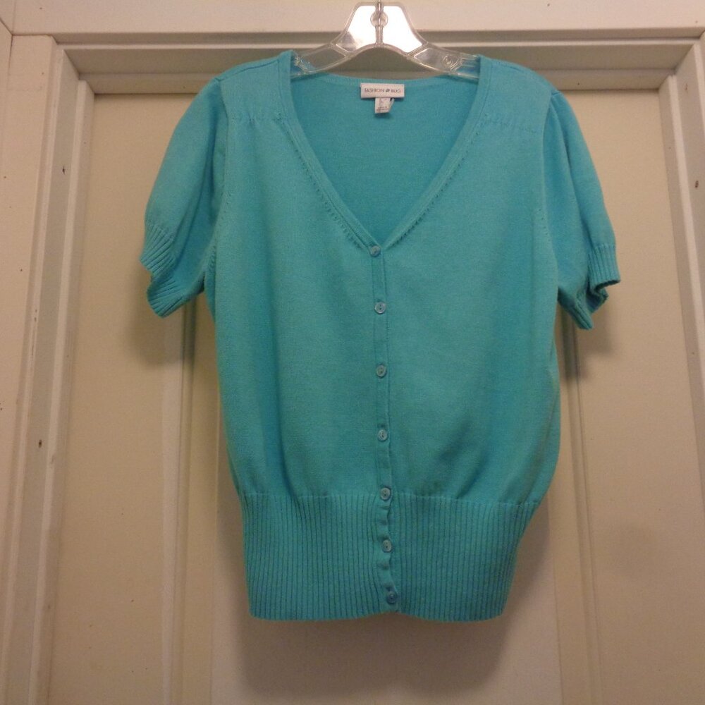 ROBINS EGG BLUE FEMININE SWEET LITTLE FASHION BUG SWEATER L